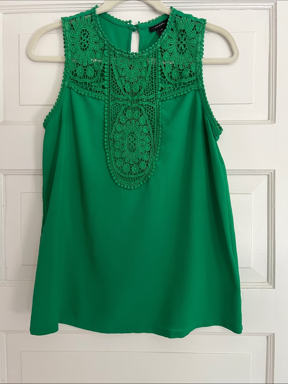 Halogen Green Crochet-Yoke Sleeveless Top